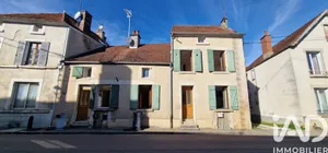 Townhouse at Ancy-le-Franc (89160)