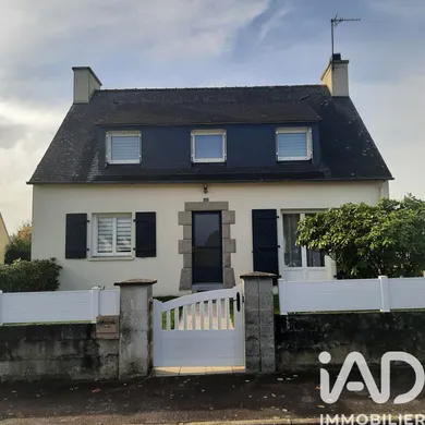 Maison à Saint-Goazec (29520)