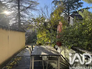 Village house at Saint-Étienne-des-Oullières (69460)
