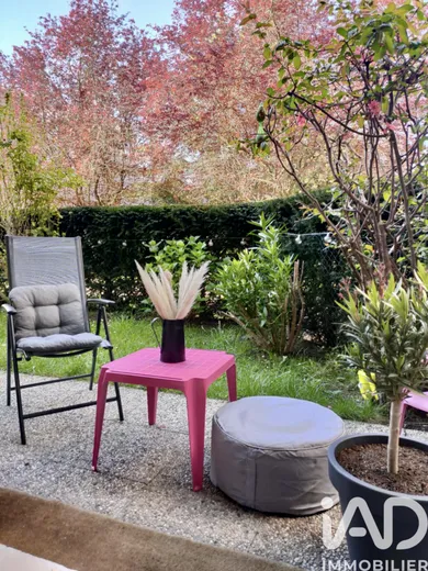 Apartment at Livry-Gargan (93190)