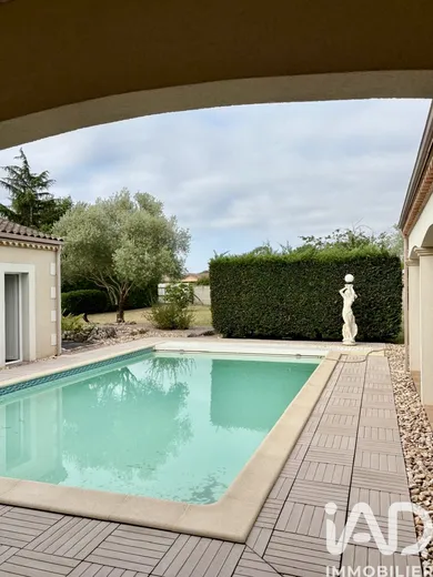 House in Ambarès-et-Lagrave (33440)