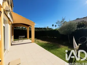 Apartment at Mandelieu-la-Napoule (06210)