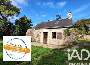 House at PLUMELIN (56500)