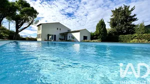 Traditional house at Jonquerettes (84450)