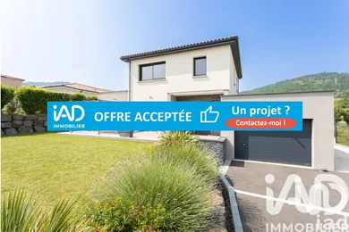 House at Chanonat (63450)