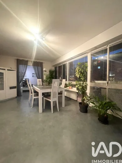 Apartment in Les Ulis (91940)