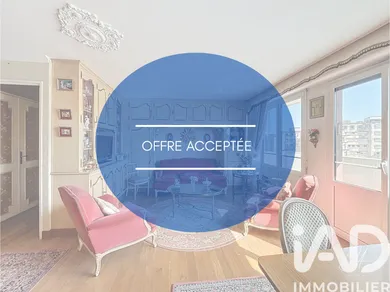 Apartment in Montrouge (92120)