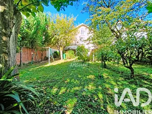 Traditional house in Créteil  (94000)