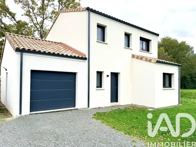 Maison à Saint-Philbert-de-Grand-Lieu (44310)