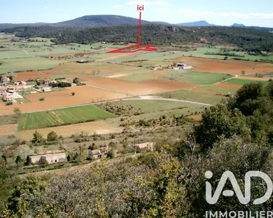 Terrain à Saint-Julien (83560)