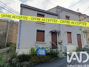 Maison de village à Neufmanil (08700)