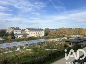 Apartment at Versailles (78000)