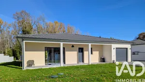 House at Saint-Seurin-sur-l'Isle (33660)