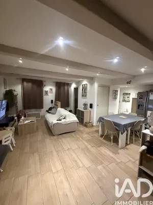 Park home at Le Plan-de-la-Tour (83120)