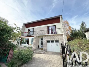 House at Sainte-Geneviève-des-Bois (91700)