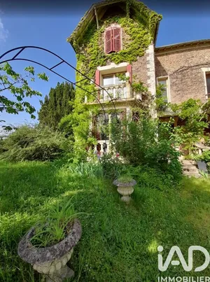 House at Villecresnes (94440)