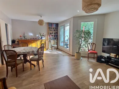 Appartement à Évry (91000)