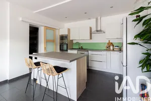 House in Villenave-d'Ornon (33140)