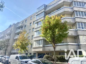 Apartment at Issy-les-Moulineaux (92130)