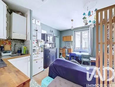 Apartment in Paris (75012)