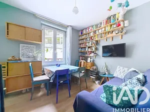 Apartment in Paris (75012)