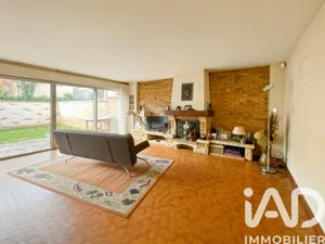 Traditional house at Courtry (77181)