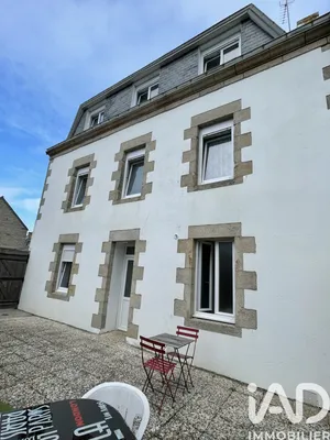 Building at Penmarch (29760)