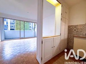 Apartment at Saint-Cloud (92210)