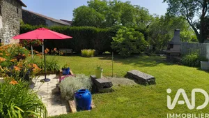 Village house at Malauzat (63200)