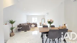 Townhouse at Villeneuve-le-Roi (94290)