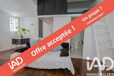 Apartment in Paris (75020)