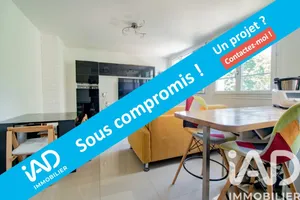 Apartment at Créteil (94000)