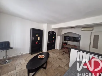 Apartment in Toulon (83000)