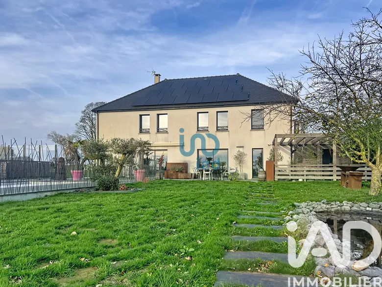 Maison 8 pièces 260 m² · à Cambrai · 260 m² · 465 000 €