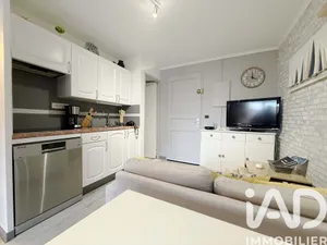 Apartment in Roquebrune-sur-Argens (83380)