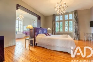 Château à Villenave-de-Rions (33550)