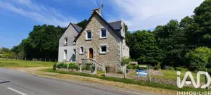 Park home at Bobital (22100)