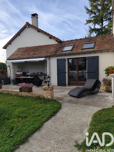 Maison de campagne à Noyen-sur-Seine (77114)