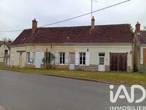 Building at SAINT ARNOULT (41800)