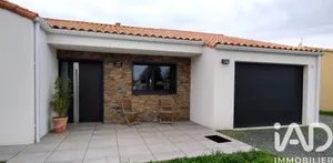 House at Saint-Valérien (85570)