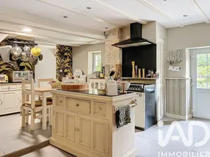 Maison de campagne à Fenioux (79160)