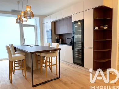 Townhouse in Bordeaux (33800)