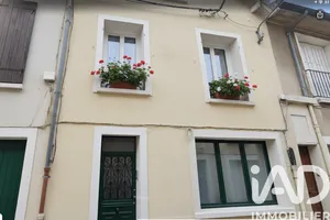 Building at Melun (77000)