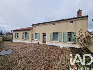 House in Lys-Haut-Layon (49560)
