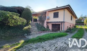 House at Saint-Genis-Laval (69230)