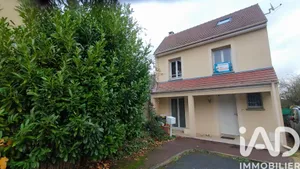 House at Corbreuse (91410)