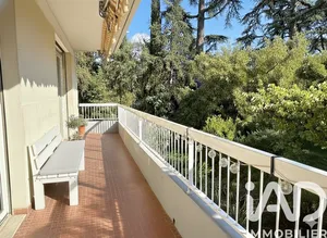 Appartement à Aix-en-Provence (13100)
