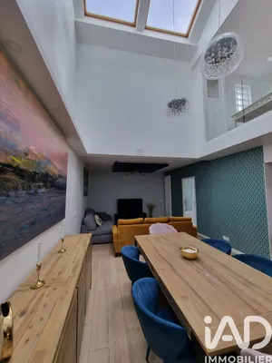 Architectural house at Rosny-sous-Bois (93110)