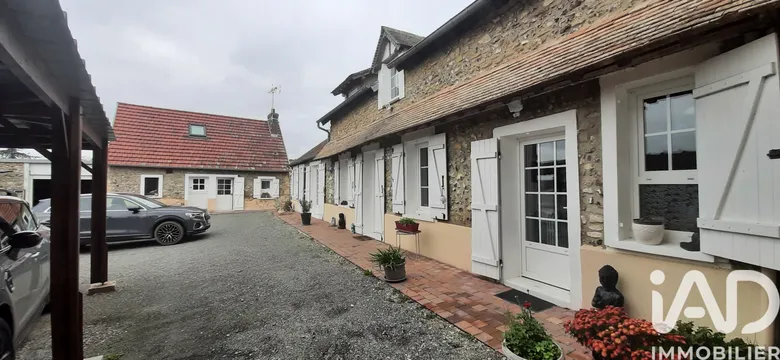 Maison 5 pièces 134 m² · à Hécourt · 134 m² · 389 000 €