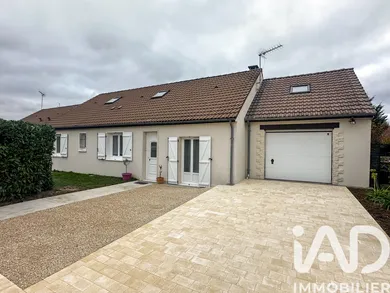 Traditional house in Loury (45470)